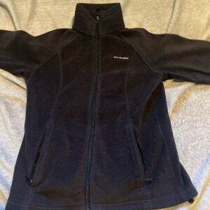 Black Columbia sweater